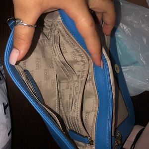 Michael Kors purse used twicevery good conditions